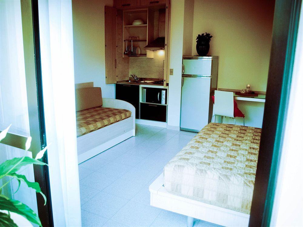 Residence Internazionale Rimini Exterior foto